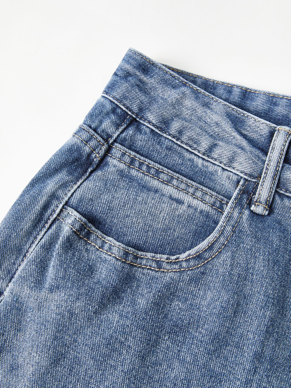 Pocket Design Blue Wash Boyfriend Jeans-8
